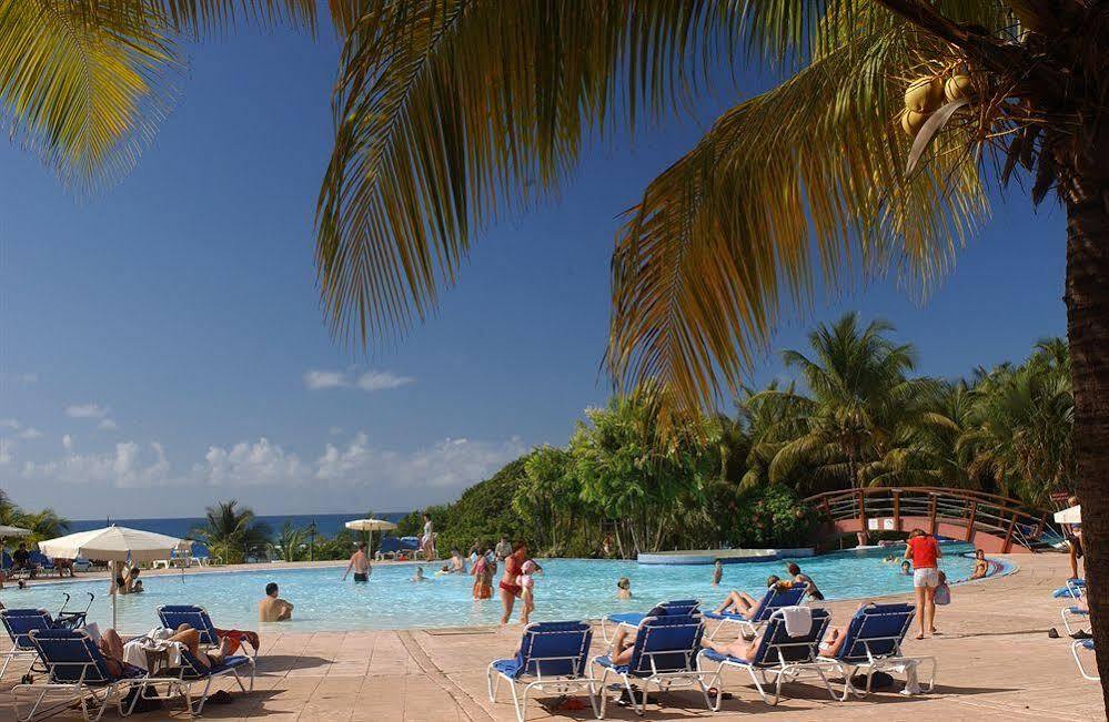 Holiday park Pierre & Premium Les Tamarins 3*